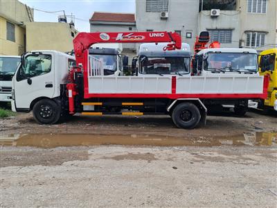 Lắp đặt cẩu tự hành Unic V340 trên xe Hino 300