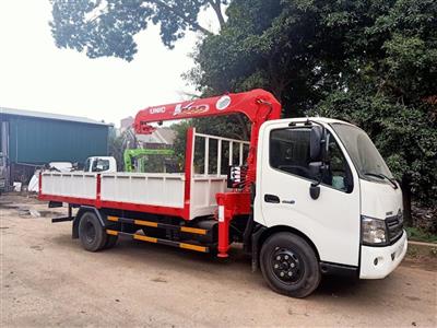 Lắp đặt cẩu tự Hành trên Hino 300 cho khách hàng ở Bình Dương