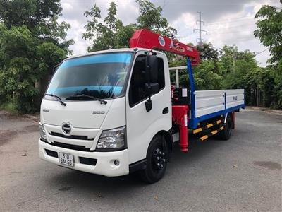 Lắp đặt cẩu tự Hành trên Hino 300 cho khách hàng ở Bình Dương