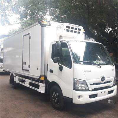 Xe đông lạnh 3,45 tấn Hino XZU720